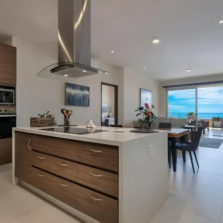Amazing 2Br Ocean View With Spacious Terrace